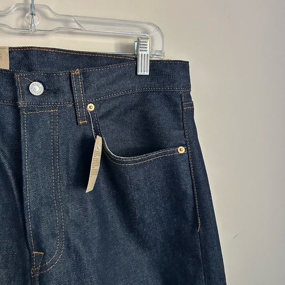 NWT Levi's 501 Dark Wash Jeans Size 32x33 - Picture 2 of 10